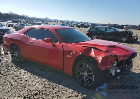 2016 Dodge Challenger z USA, uszkodzony, nr VIN 2C3CDZF12GH275983